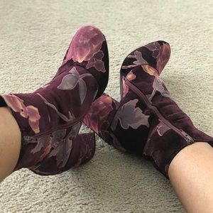 Steve Madden Grand Velvet Bootie